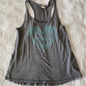 Heart British boys tank